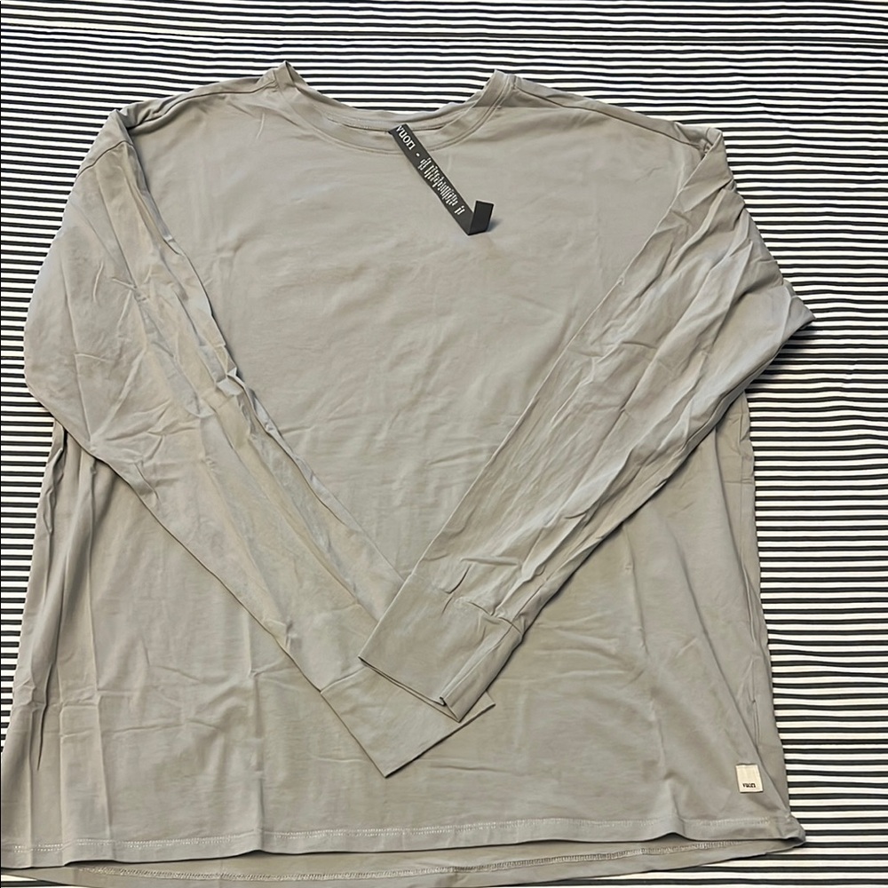 Women’s Gray Long Sleeve Shirt